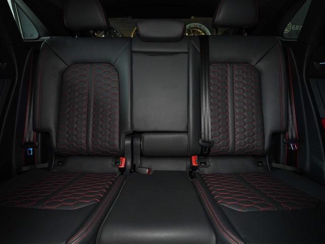 RS Q3 スポーツバック ベースグレード KW車高調 社外スピーカー RSデザインPKG ブラックスタイルPKG スポーツエキゾースト レッドキャリパー 21AW(26枚目)
