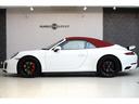 ９１１ 　スポーツクロノパッケージ　２０インチセンターロックホイール　ポルシェエントリー＆ドライブ　スポーツエグゾーストシステム　スポーツシートプラス　ＧＴスポーツステアリング　パークアシスト（7枚目）