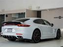 パナメーラ 　２１インチエクスクルーシブデザインホイール　プライバシーガラス　カーボンインテリアＰＫＧ　レーンチェンジアシスト　４ゾーンオートマティッククライメートコントロール　ソフトクローズドア（8枚目）