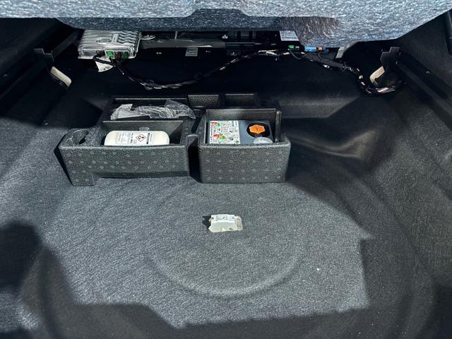 Ｖ９０ Ｄ４　モメンタム　黒革　ディーゼル（47枚目）