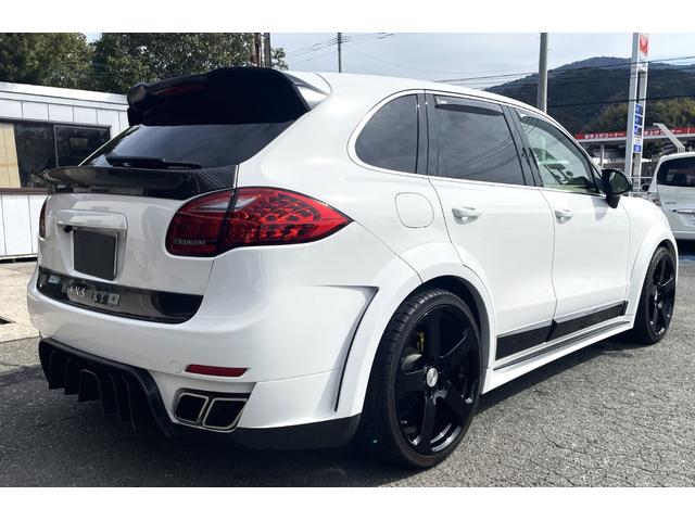 カイエン ベースグレード　ＭＡＮＳＯＲＹキット　スポーツクロノＰＫＧ（12枚目）