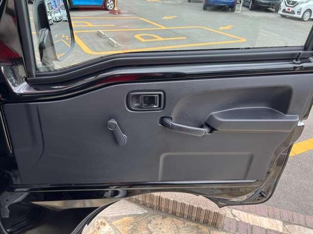スタンダード ラジオ/走行1800キロ/マニュアルエアコン装備/禁煙車/ワンオーナー車/定期点検記録簿/1年保証付き/(18枚目)
