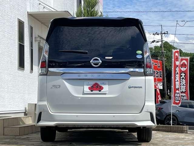 セレナ ｅ－パワー　ハイウェイスターＶ　セーフティパックＡ／アダブティブクルーズコントロール／フリップダウンモニター／両側電動スライドドア／アラウンドビューモニター／純正ナビ／フルセグＴＶ／インテリジェントキー／ＥＴＣ／１年保証付き／（8枚目）