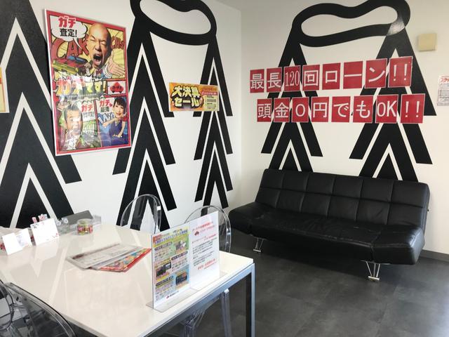 セレナ ｅ－パワー　ハイウェイスターＶ　セーフティパックＡ／アダブティブクルーズコントロール／フリップダウンモニター／両側電動スライドドア／アラウンドビューモニター／純正ナビ／フルセグＴＶ／インテリジェントキー／ＥＴＣ／１年保証付き／（53枚目）