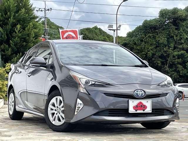 プリウス Ｓ　ワンオーナー／禁煙車／セーフティセンス／アダブティブクルーズコントロール／パナソニック製ナビ／フルセグＴＶ／バックカメラ／ＬＥＤヘッドライト／スマートキー／ＥＴＣ／純正１５インチＡＷ／横滑り防止装置／（4枚目）