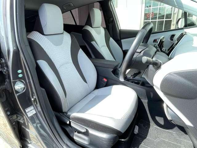 プリウス Ｓ　ワンオーナー／禁煙車／セーフティセンス／アダブティブクルーズコントロール／パナソニック製ナビ／フルセグＴＶ／バックカメラ／ＬＥＤヘッドライト／スマートキー／ＥＴＣ／純正１５インチＡＷ／横滑り防止装置／（18枚目）