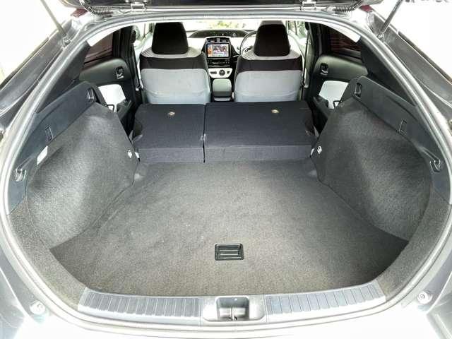 プリウス Ｓ　ワンオーナー／禁煙車／セーフティセンス／アダブティブクルーズコントロール／パナソニック製ナビ／フルセグＴＶ／バックカメラ／ＬＥＤヘッドライト／スマートキー／ＥＴＣ／純正１５インチＡＷ／横滑り防止装置／（25枚目）