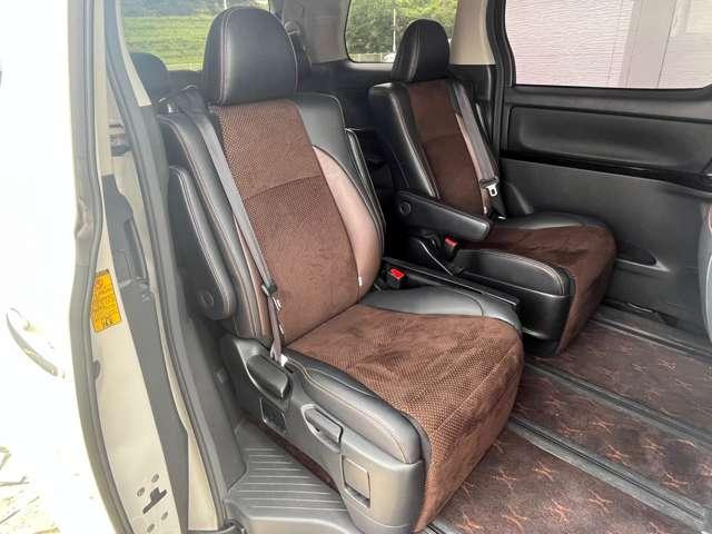アルファード ２４０Ｓ　タイプゴールドＩＩ　ワンオーナー／禁煙車／アルパインフリップモニター／両側電動スライドドア／アルパインナビ／Ｂｌｕｅｔｏｏｔｈ／ＨＩＤヘッドライト／クルーズコントロール／障害物センサー／スマートキー／ＥＴＣ／パワステ／（28枚目）