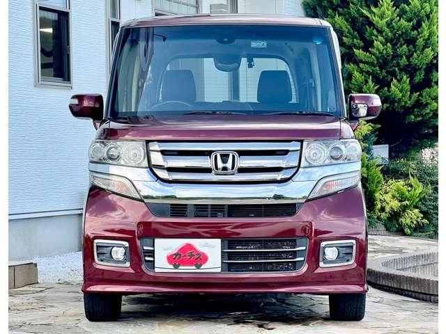 Ｎ－ＢＯＸカスタム Ｇ・ターボＬパッケージ　禁煙車／衝突被害軽減ブレーキ／両側電動スライドドア／純正ナビ／Ｂｌｕｅｔｏｏｔｈ対応／バックカメラ／ＨＩＤヘッドライト／スマートキー／純正１５インチアルミ／クルーズコントロール／パドルシフト／ＥＴＣ／（4枚目）
