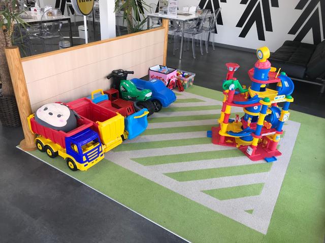 Ｎ－ＢＯＸカスタム Ｇ・ターボＬパッケージ　禁煙車／衝突被害軽減ブレーキ／両側電動スライドドア／純正ナビ／Ｂｌｕｅｔｏｏｔｈ対応／バックカメラ／ＨＩＤヘッドライト／スマートキー／純正１５インチアルミ／クルーズコントロール／パドルシフト／ＥＴＣ／（55枚目）