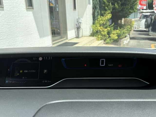 セレナ ｅ－パワー　ハイウェイスターＶ　ワンオーナー／禁煙車／衝突被害軽減ブレーキ／アラウンドビューモニター／純正ナビ／フルセグＴＶ／Ｂｌｕｅｔｏｏｔｈ対応／バックカメラ／クルーズコントロール／ハンズフリーパワースライドドア／ＥＴＣ／（12枚目）
