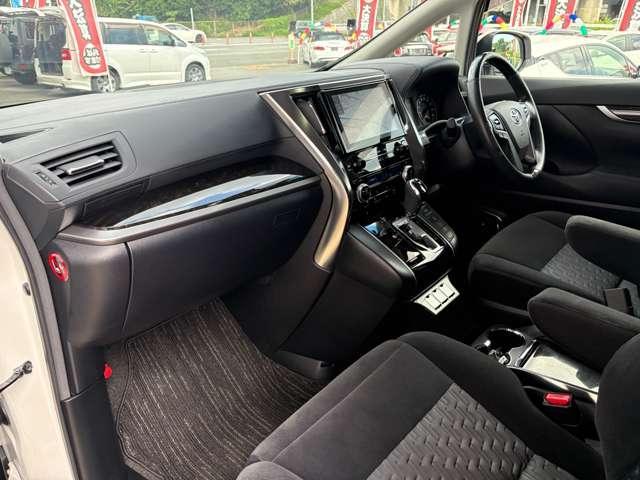 ヴェルファイア ２．５Ｚ　Ａエディション　ワンオーナー／禁煙車／衝突被害軽減ブレーキ／アダブティブクルーズコントロール／パノラミックビュー／メーカーナビ／Ｂｌｕｅｔｏｏｔｈ／バックカメラ／ＥＴＣ／ＪＢＬプレミアムサウンドシステム／ＥＴＣ２．０（30枚目）