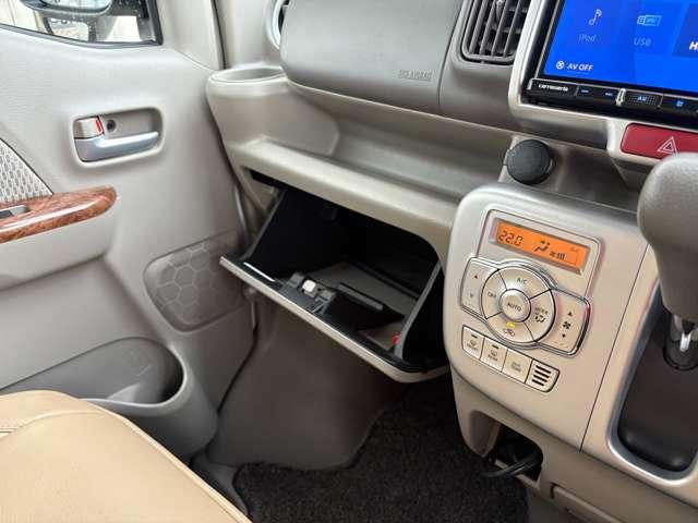 エブリイワゴン ＰＺターボスペシャル　禁煙車／両側電動スライドドア／オートステップ付き／ＨＩＤヘッドライト／社外１５インチアルミホイール／ハイルーフ／ＳＳＤナビ／フルセグＴＶ／バックカメラ／ＥＴＣ／スマートキー／ステアリングスイッチ／（21枚目）