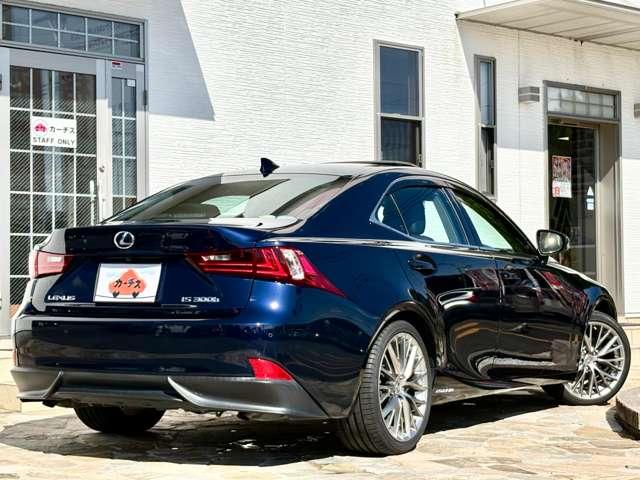 IS IS300h バージョンL 禁煙車/SR/レザーシート/純正SSDナビ/フルセグTV/Bluetooth対応/LEDヘッドライト/純正18AW/クリアランスソナー/ETC/ベンチレーション/アダプティブクルーズコントロール/(2枚目)