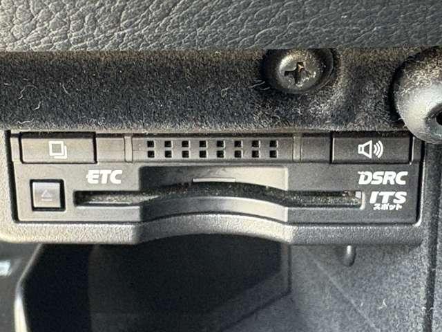 IS IS300h バージョンL 禁煙車/SR/レザーシート/純正SSDナビ/フルセグTV/Bluetooth対応/LEDヘッドライト/純正18AW/クリアランスソナー/ETC/ベンチレーション/アダプティブクルーズコントロール/(28枚目)