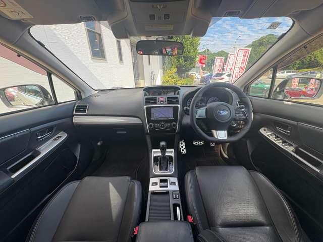 レヴォーグ 2.0GT-Sアイサイト 4WD 5名 ★禁煙車★LEDヘッドライト★レザーシート★シートヒーター★社外ナビ★Bカメラ★ETC★スマートキー★(6枚目)