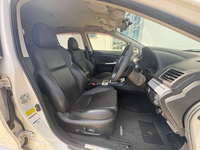 レヴォーグ 2.0GT-Sアイサイト 4WD 5名 ★禁煙車★LEDヘッドライト★レザーシート★シートヒーター★社外ナビ★Bカメラ★ETC★スマートキー★(24枚目)