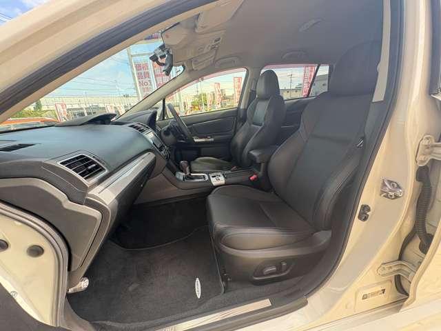 レヴォーグ 2.0GT-Sアイサイト 4WD 5名 ★禁煙車★LEDヘッドライト★レザーシート★シートヒーター★社外ナビ★Bカメラ★ETC★スマートキー★(26枚目)