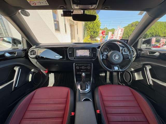 ザ・ビートル Rラインマイスター 禁煙車/専用レザーシート/BSM/純正SSDナビ/Bカメラ/スマキ―/ドラレコ/前後ソナー/HIDライト/純正18AW/シートヒーター/フルセグDTV/リアスポイラー/(5枚目)