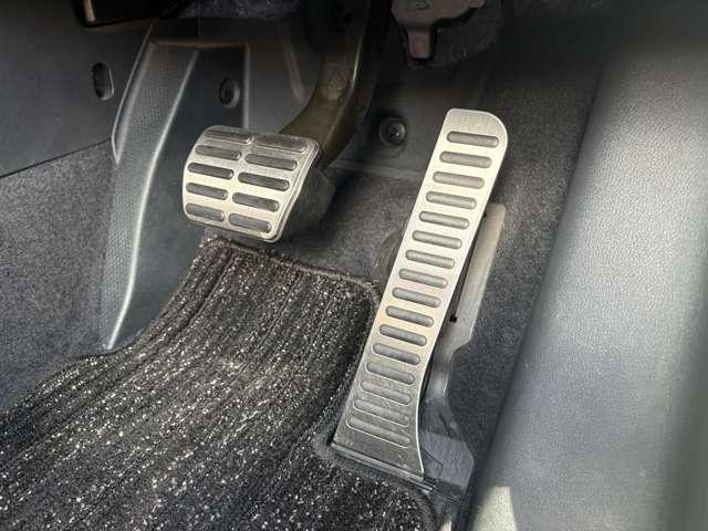 ザ・ビートル Rラインマイスター 禁煙車/専用レザーシート/BSM/純正SSDナビ/Bカメラ/スマキ―/ドラレコ/前後ソナー/HIDライト/純正18AW/シートヒーター/フルセグDTV/リアスポイラー/(23枚目)