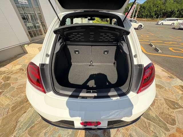 ザ・ビートル Rラインマイスター 禁煙車/専用レザーシート/BSM/純正SSDナビ/Bカメラ/スマキ―/ドラレコ/前後ソナー/HIDライト/純正18AW/シートヒーター/フルセグDTV/リアスポイラー/(30枚目)