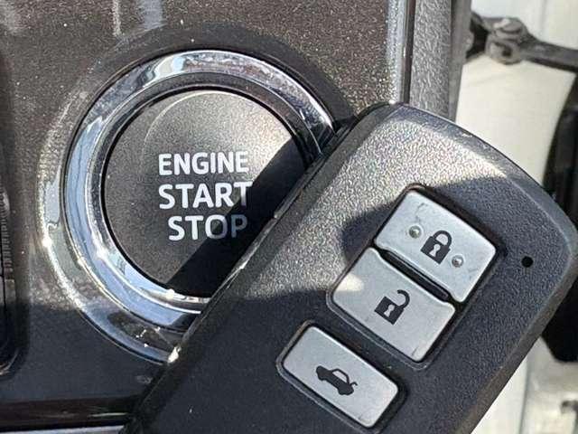 【スマートキー＆プッシュスタート】　カギを出さなくてもドアロック＆解除、エンジンスタート＆ストップが出来ます♪