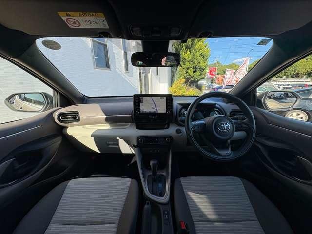 ヤリス ５ドア１．５Ｚ　５名　★禁煙車★ＬＥＤヘッドライト★レーンキープ★衝突軽減★クリアランスソナー★ＰＫＳＢ★ナノイー★（5枚目）