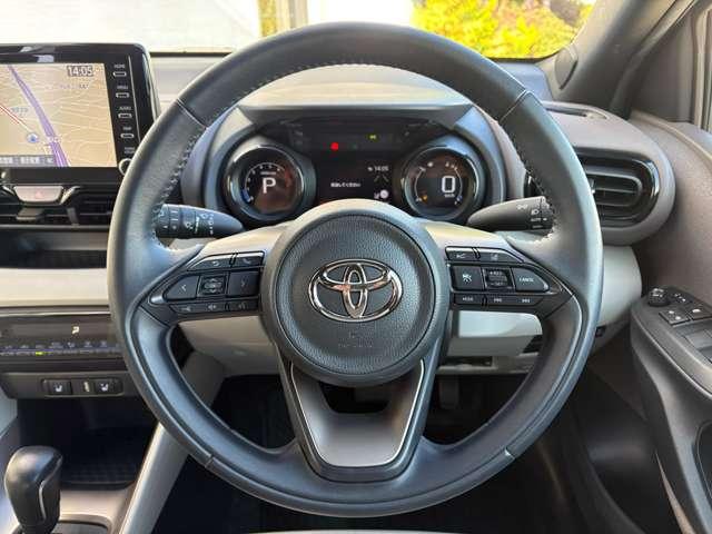 ヤリス ５ドア１．５Ｚ　５名　★禁煙車★ＬＥＤヘッドライト★レーンキープ★衝突軽減★クリアランスソナー★ＰＫＳＢ★ナノイー★（9枚目）