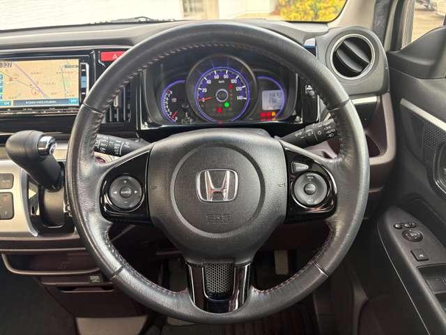 N-WGN 660カスタムG Aパッケージ 4名 禁煙車/HIDヘッドライト/15インチアルミホイール/SSDナビ/衝突軽減/クルーズコントロール/Bカメラ/ETC/ステアリングスイッチ/スマートキー/(11枚目)