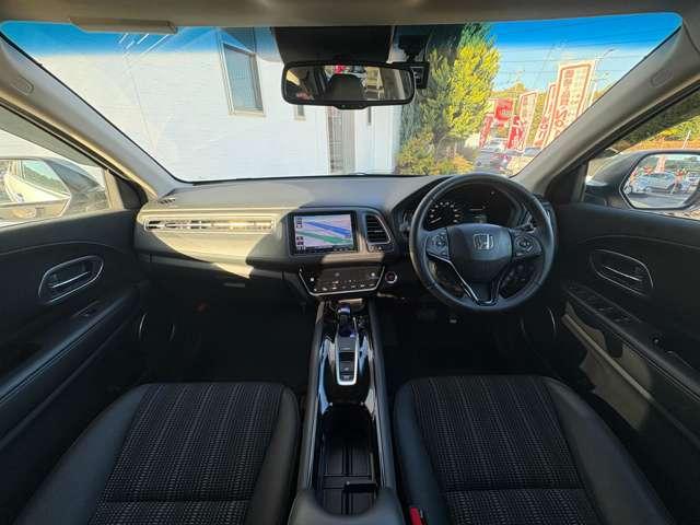 ヴェゼル 1.5ハイブリッドZホンダセンシング 5名 ★純ナビフルセグ★レーダークルーズ★バックカメラ★ETC★LEDヘッドライト★ハーフレザーシート★シートヒーター★衝突軽減★レーンキープ★ルーフレール★横滑り防止★(5枚目)