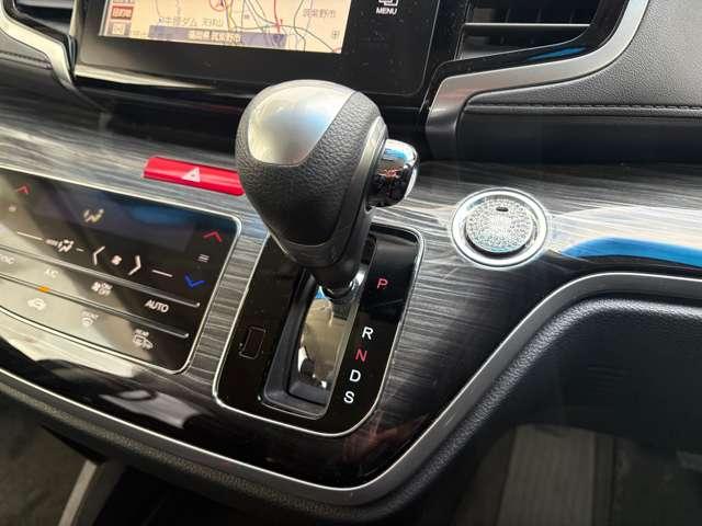 オデッセイ 2.4アブソルートEX 7名 ★禁煙車★両側パワースライドドア★ホンダあんしんパッケージ★SSDナビ★フルセグ★Bカメラ★ETC★(12枚目)
