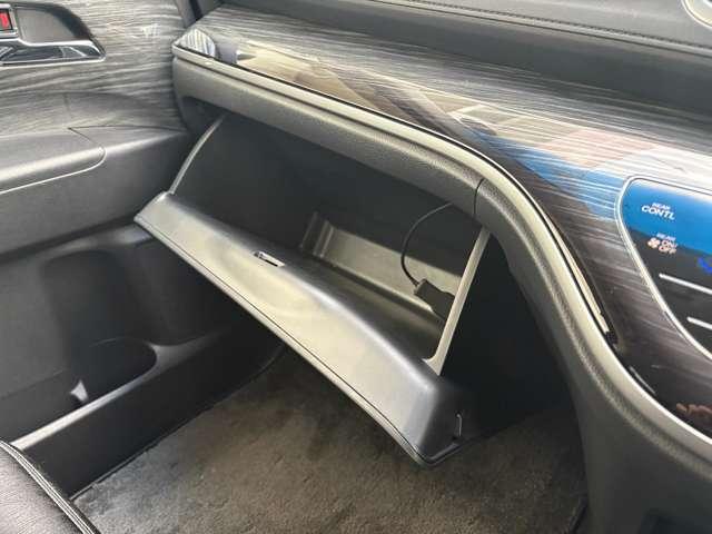 オデッセイ 2.4アブソルートEX 7名 ★禁煙車★両側パワースライドドア★ホンダあんしんパッケージ★SSDナビ★フルセグ★Bカメラ★ETC★(21枚目)