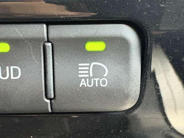 プリウス 1.8Sセーフティ プラス 5名 ★禁煙車★衝突軽減★レーンキープ★ACC★SSDナビ★スマートキー★Bモニター★LEDヘッドライト★(20枚目)