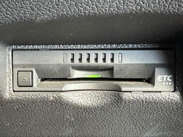 プリウス 1.8Sセーフティ プラス 5名 ★禁煙車★衝突軽減★レーンキープ★ACC★SSDナビ★スマートキー★Bモニター★LEDヘッドライト★(21枚目)
