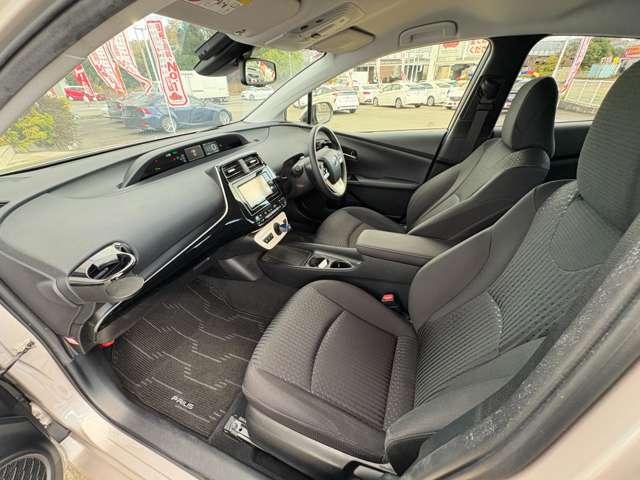 プリウス 1.8Sセーフティ プラス 5名 ★禁煙車★衝突軽減★レーンキープ★ACC★SSDナビ★スマートキー★Bモニター★LEDヘッドライト★(25枚目)