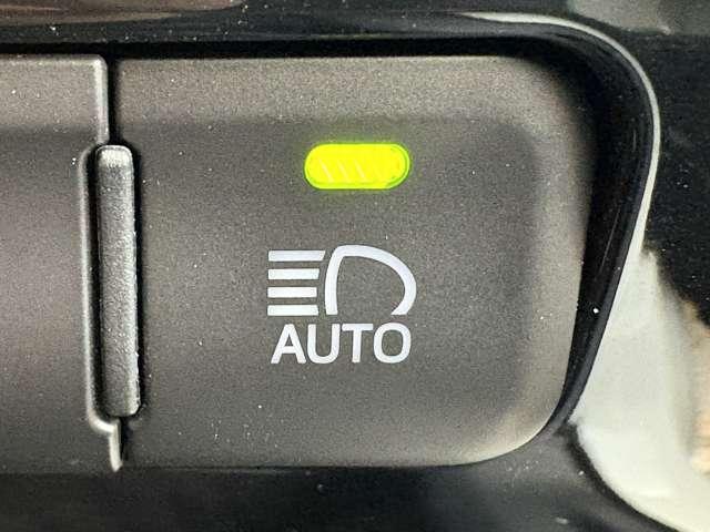 プリウス １．８Ａプレミアム　ツーリングセレクション　５名　★禁煙車★モデリスタエアロ★ＬＥＤヘッドライト★ＳＳＤナビ★フルセグ★ＥＴＣ★Ｂカメラ★黒革★シートヒーター★レーンキープ★（20枚目）
