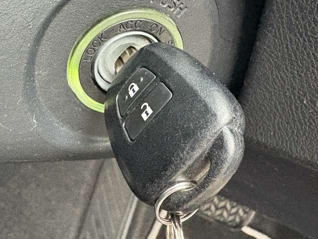 カローラフィールダー １．５ハイブリッドＧ　Ｗ×Ｂ　５名　★禁煙車★ハーフレザー★ＳＳＤナビ★フルセグ★Ｂカメラ★ＥＴＣ★ＬＥＤライト★純正ＡＷ★（34枚目）