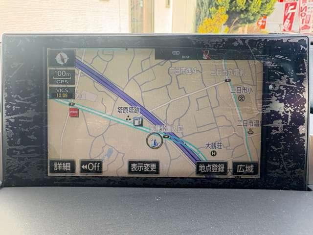 ＮＸ ３００ｈバージョンＬ　５名　１オ－ナ－禁煙／黒レザーシート／メーカーＳＤナビ＆バックカメラ／電動テール／シートヒーター＆ベンチレーション／後席電動格納／ナノイー／３眼ＬＥＤヘッドライト（7枚目）