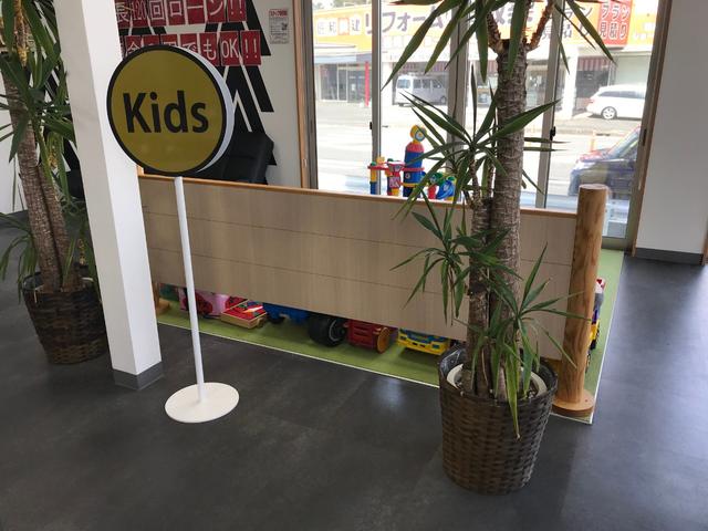 ＮＸ ３００ｈバージョンＬ　５名　１オ－ナ－禁煙／黒レザーシート／メーカーＳＤナビ＆バックカメラ／電動テール／シートヒーター＆ベンチレーション／後席電動格納／ナノイー／３眼ＬＥＤヘッドライト（54枚目）