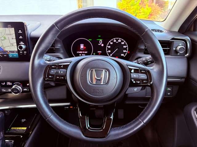 �y�n���h���z�X�e�A�����O�����ꂢ�ł��B�X�e�A�����O�\�ʂ̃X���͂������܂���B�j���E������킸�O���b�v�����������肫�܂��̂ŁA�^�]���̃X�g���X�y���Ɍq�����Ă��܂��B