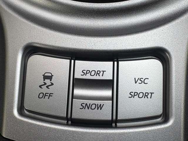 ＢＲＺ ２．０Ｓ　４名　禁煙車／パドルシフト／Ｂｌｕｅｔｏｏｔｈ／バックカメラ／ＥＴＣ／ハーフレザーシート／シートヒーター／フルセグＴＶ／純正１７ＡＷ／スマートーキー／ＨＩＤヘッドライト／純正フォグランプ／純正リアスポイラー（16枚目）