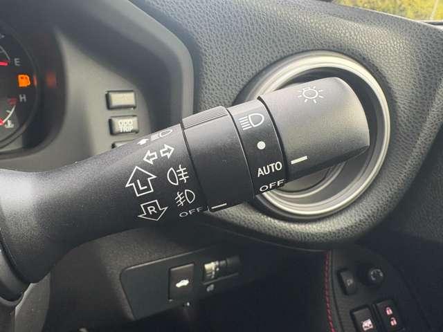 ＢＲＺ ２．０Ｓ　４名　禁煙車／パドルシフト／Ｂｌｕｅｔｏｏｔｈ／バックカメラ／ＥＴＣ／ハーフレザーシート／シートヒーター／フルセグＴＶ／純正１７ＡＷ／スマートーキー／ＨＩＤヘッドライト／純正フォグランプ／純正リアスポイラー（19枚目）