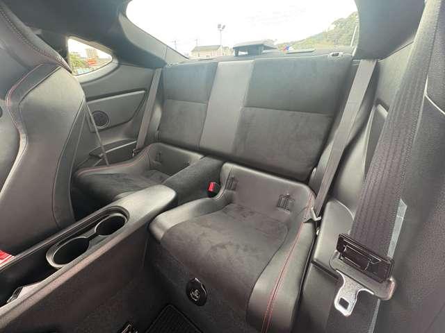 ＢＲＺ ２．０Ｓ　４名　禁煙車／パドルシフト／Ｂｌｕｅｔｏｏｔｈ／バックカメラ／ＥＴＣ／ハーフレザーシート／シートヒーター／フルセグＴＶ／純正１７ＡＷ／スマートーキー／ＨＩＤヘッドライト／純正フォグランプ／純正リアスポイラー（26枚目）