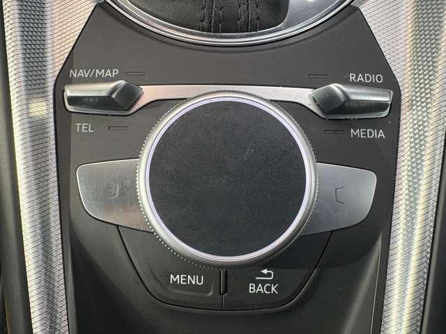 �u�R���g���[���p�l���v��������f�W�^���R�N�s�b�g�̑��삪�\��