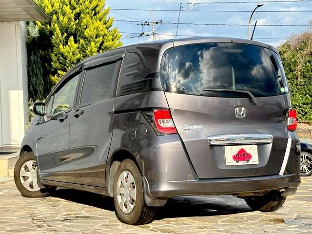 フリードスパイク １．５Ｇジャストセレクション　５名　パワースライドドア／バックカメラ／横滑り防止／スマートーキー／純正カーナビ／ワンセグＴＶ／盗難防止装置／ウォークスルー／ＨＩＤヘッドライト／オートライト／Ｂｌｕｅｔｏｏｔｈ／電動格納ミラー／ＥＴＣ（30枚目）