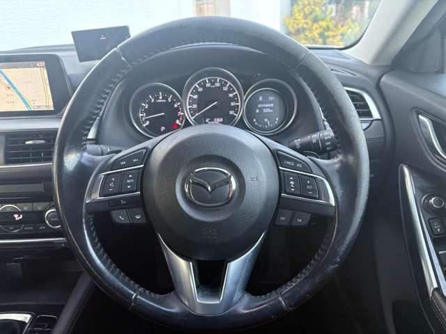 �y�n���h���z�X�e�A�����O�����ꂢ�ł��B�X�e�A�����O�\�ʂ̃X���͂������܂���B�j���E������킸�O���b�v�����������肫�܂��̂ŁA�^�]���̃X�g���X�y���Ɍq�����Ă��܂��B