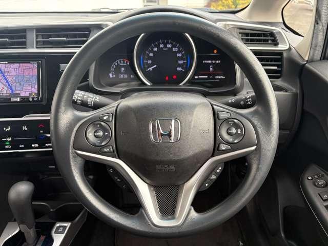 �y�n���h���z�j���E������킸�O���b�v�����������肫�܂��̂ŁA�^�]���̃X�g���X�y���Ɍq�����Ă��܂��B�I�[�f�B�I������\�ł���