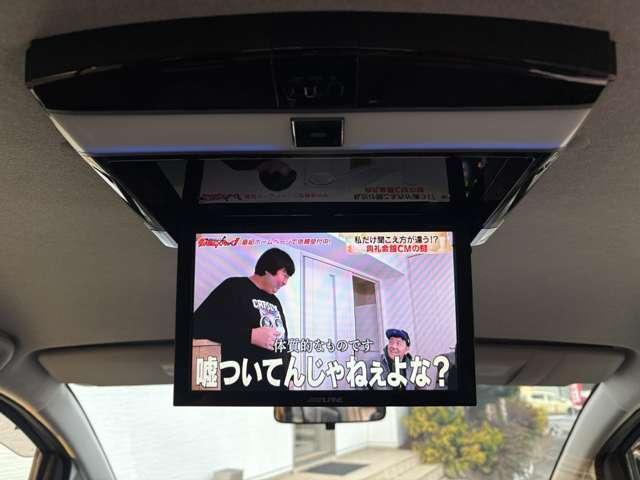 �t���b�v�_�E����ȃ��j�^�[