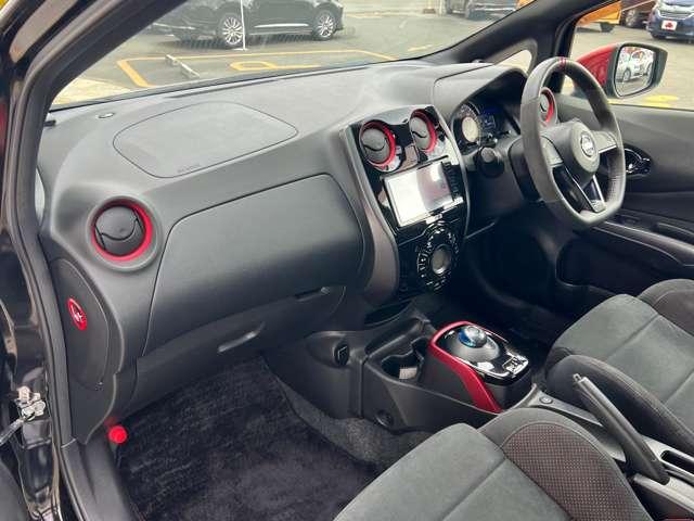 ノート １．２ｅ－ＰＯＷＥＲ　ＮＩＳＭＯ　５名　★社外ＳＳＤナビ★フルセグ★バックカメラ★スマートキー★エマージェンシーブレーキ★レーンセンサー★ＬＥＤライト★純正１６インチアルミ★（15枚目）