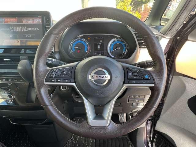 �y�n���h���z�X�e�A�����O�����ꂢ�ł��B�X�e�A�����O�\�ʂ̃X���͂������܂���B�j���E������킸�O���b�v�����������肫�܂��̂ŁA�^�]���̃X�g���X�y���Ɍq�����Ă��܂��B